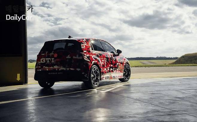 폭스바겐 ID.폴로 GTI