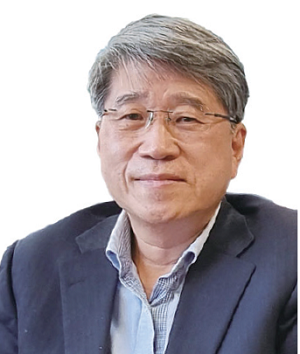 김경원 세종대 석좌교수-전 삼성증권 리서치센터장,전 삼성경제연구소 전무,전 CJ그룹 전략총괄기획부사장, 전 대성합동지주사장, 전 세종대 부총장 및경영경제대 학장