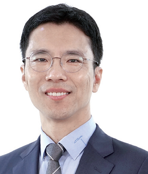 이용수 IGM세계경영연구원 교수-서울과학종합대학원경영학 박사(AI·전략경영),전 라이나생명 전략·디지털 담당 임원,전 PwC컨설팅 디렉터