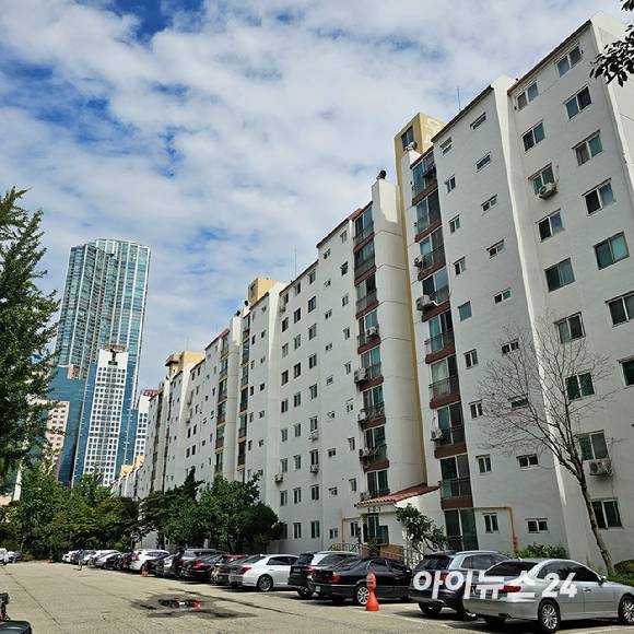 개포우성4차 아파트 단지 전경 2025.09.04 [사진=이효정 기자 ]