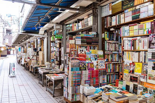 부산 보수동 책방골목. 사진 김기쁨 작가