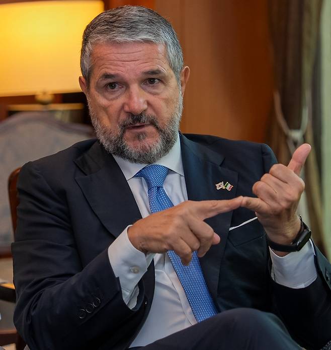 발렌티노 발렌티니 이탈리아 기업•산업부 차관. 주한이탈리아대사관렌티노 발렌티니 이탈리아 기업•산업부 차관. 주한이탈리아대사관