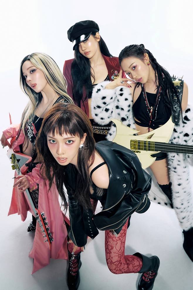 에스파 'Rich Man', 선주문 111만장 돌파..7연속 밀리언셀러 예고