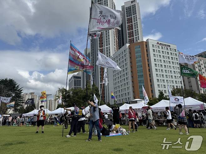 9일 오후 2시부터 인천에서 올해로 8번째 성 소수자들의 문화행사인 '퀴어축제'가 열렸다.2025.9.6/뉴스1