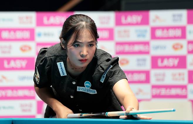 ‘캄보디아 특급’ 스롱 피아비(캄보디아·우리금융캐피탈)가 임정숙에 극적인 승리를 거뒀다. PBA 제공