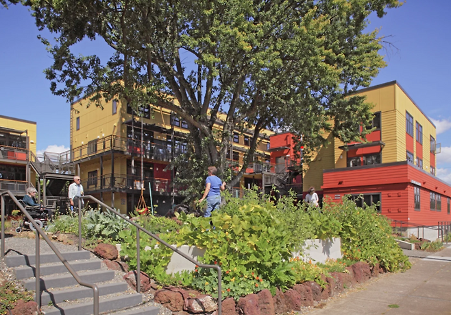 코하우징하는 거주자들 모습 [사진 출처 = schemata workshop]