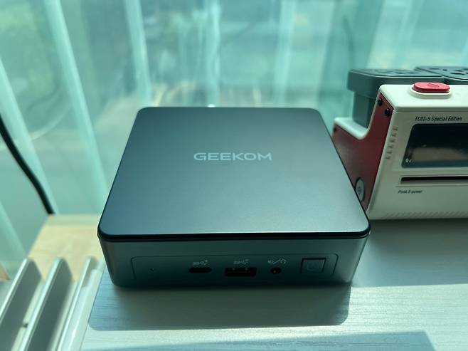 기컴(Geekom)의 신제품 ‘에어 12’(Air 12). [박혜림 기자/rim@]