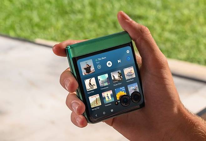 모토로라 레이저 60 플립. (사진=모토로라 홈페이지) *재판매 및 DB 금지