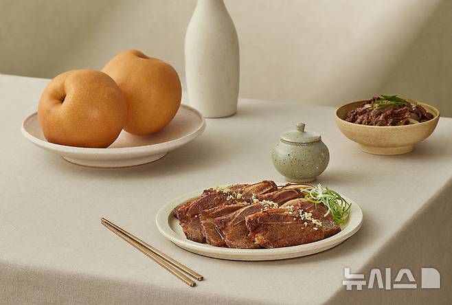 [서울=뉴시스] 이랜드파크의 켄싱턴호텔앤리조트가 선보인 추석 선물세트. photo@newsis.com