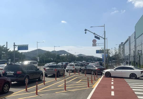 구월동 이마트트레이더스 앞.