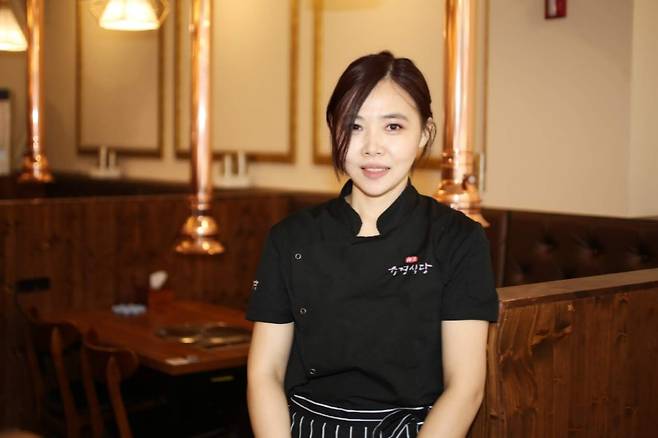 탈북 후 한국에서 요식업으로 새 삶을 살고 있는 김유경 씨.