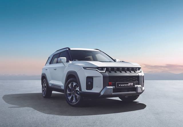 토레스 하이브리드. KG모빌리티 제공