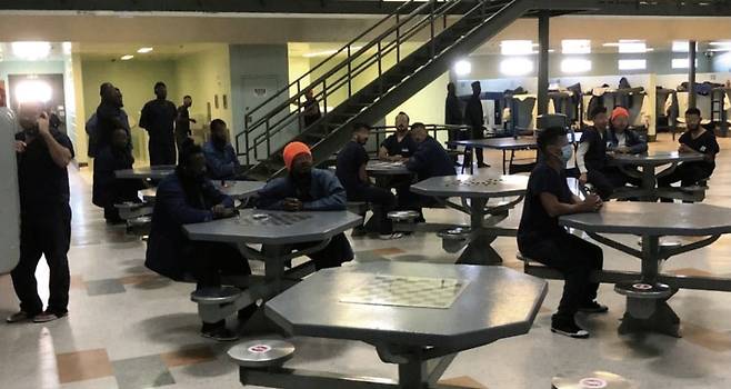 미국 이민 당국에 체포된 한국인 300여명 중 대부분이 수감된 미국 조지아주 포크스턴의 이민세관단속국(ICE) 시설. 이 사진은 2021년 11월 16일 촬영된 내부 모습이다. 사진=연합뉴스