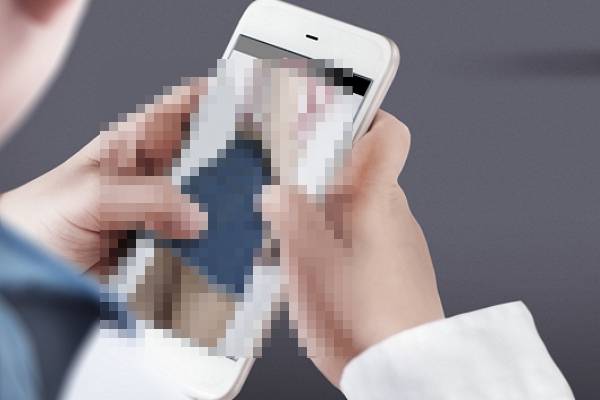 여성의 성적 이미지를 동의 없이 공유한 이탈리아 페이스북 그룹이 적발됐다. 사진은 기사의 이해를 돕기 위함. /사진=클립아트코리아