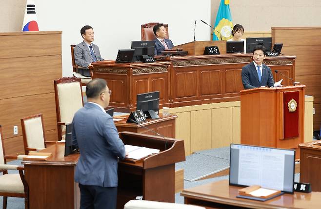 시정 질문하고 있는 박해정 의원. 창원시의회 제공