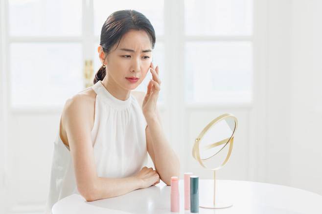 식습관은 피부 건강에 큰 영향을 미친다. 동안과 노안의 차이는 매일 먹는 음식에서 갈릴 수 있다. [사진=클립아트코리아]