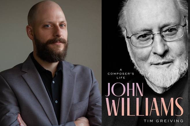 존 윌리엄스 전기를 쓴 팀 그리빙(왼쪽)과 책 표지 속 윌리엄스 모습. 더레거시오브존윌리엄스 캡처