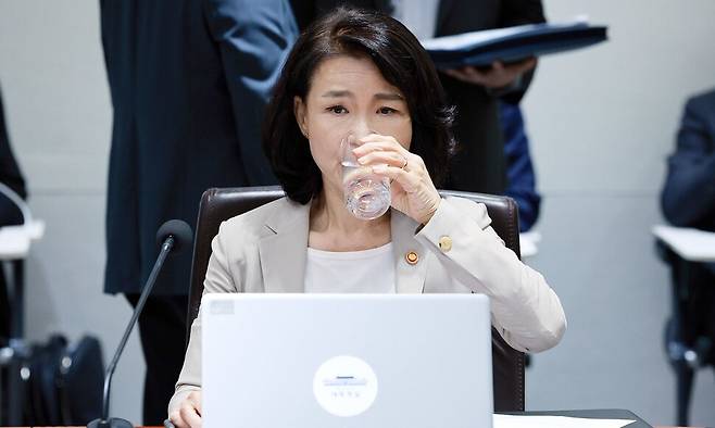 이진숙 방송통신위원장이 지난 7월 서울 용산 대통령실에서 열린 국무회의에 참석해 있다. 대통령실통신사진기자단