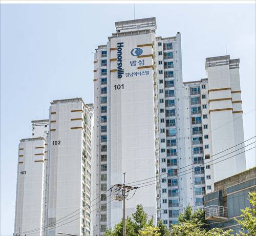 서울 마포구 신수동 밤섬경남아너스빌 단지 전경. (윤관식 기자)