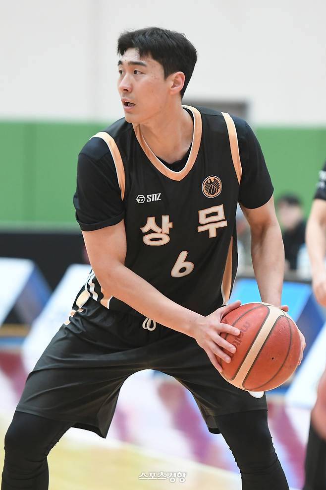 상무 농구단에서 군 복무 중인 양홍석. KBL 제공