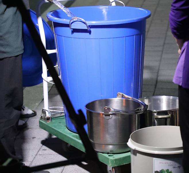 강릉 급수차 동원 급수 현장 [촬영 류호준]