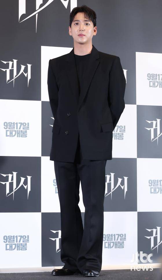 9일 오후 서울 CGV 용산아이파크몰에서 영화 '귀시' 언론시사회가 열렸다. 홍원기 감독, 배우 유재명, 문채원, 서영희, 원현준, 솔라, 차선우, 배수민, 서지수, 손주연이 참석했다. 박세완 엔터뉴스팀 기자 park.sewan@jtbc.co.kr