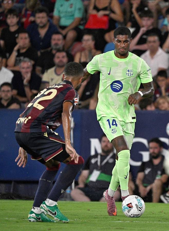 래시포드(오른쪽). 사진 | 발렌시아=AFP연합뉴스