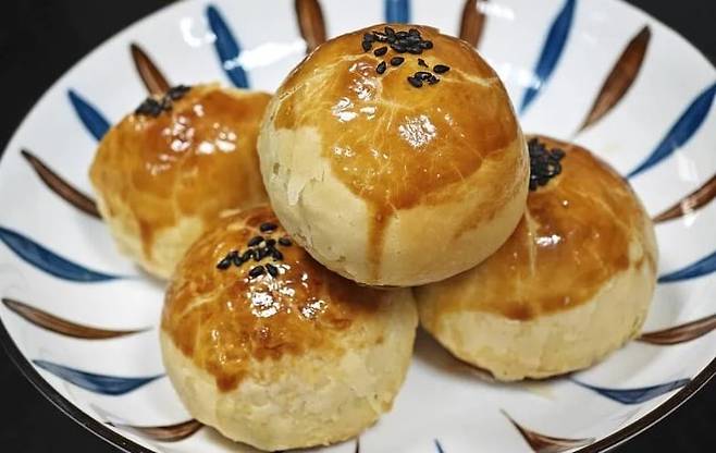 대만의 한 교도소에서 만드는 '철창 월병'./인스타그램