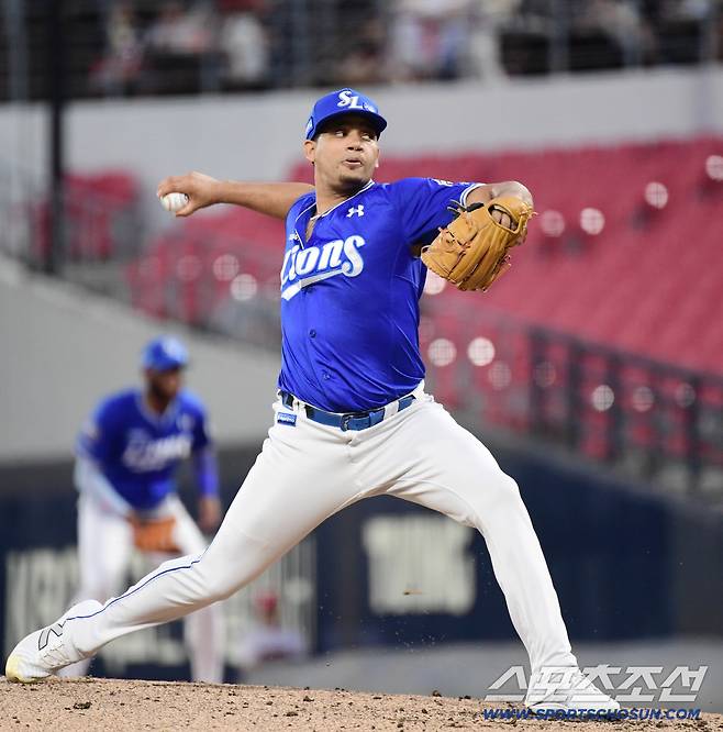 10일 광주 기아챔피언스필드에서 열린 KIA와 삼성의 경기. 선발 투구하고 있는 삼성 가라비토. 광주=송정헌 기자songs@sportschosun.com/2025.09.10/