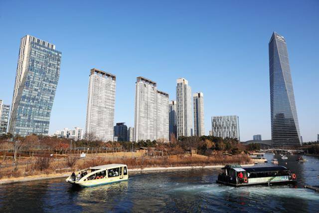 인천 송도 센트럴파크 인근 고층 건물. 사진은 기사 내용과 관련 없음. 한국일보 자료사진