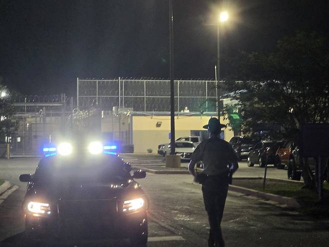 10일 새벽 3시경 미국 조지아주 포크스턴 구금센터 앞 모습. /포크스턴=김인엽 특파원