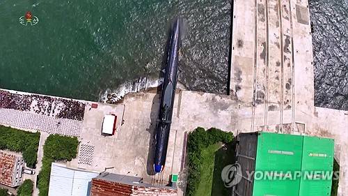 북한, 첫 전술핵공격잠수함 건조 [연합뉴스 자료사진]