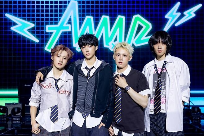 밴드 명가 FNC엔터테인먼트가 10년 만에 내놓은 ‘밴드돌’ AxMxP는 신예로는 이례적으로 정규 앨범으로 출사표를 던졌다. 10일 열린 데뷔 쇼케이스에서  AxMxP 멤버들은 자신만의 강점으로 차별화된 음악 스펙트럼을 강조하며 야심찬 행보를 예고했다. 사진제공 | FNC 엔터테인먼트