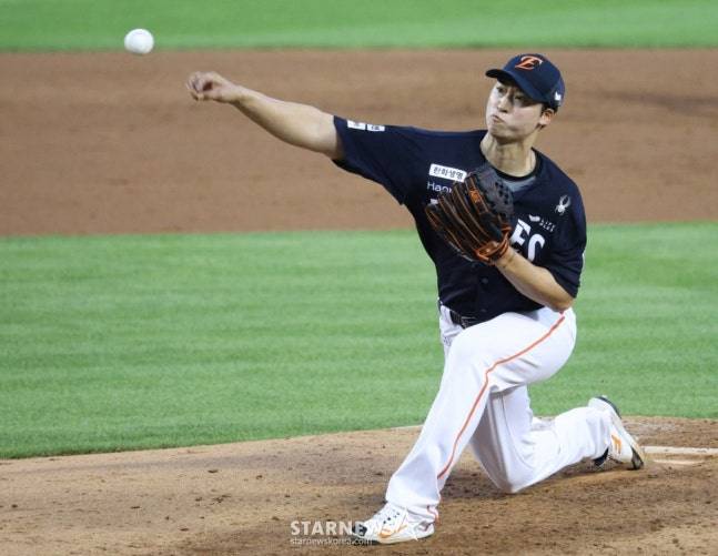 한화 엄상백. /사진=김진경 대기자
