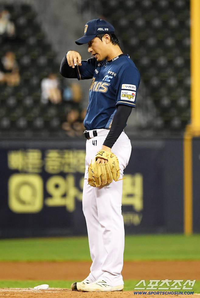 14일 잠실구장에서 열린 두산 베어스와 NC 다이노스의 경기. NC 류진욱이 숨을 고르고 있다. 잠실=박재만 기자 pjm@sportschosun.com/2025.08.14/