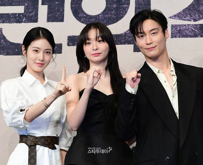 ‘백번의 추억’ 제작발표회에 참석한 신예은, 김다미, 허남준. 사진|강영국 기자