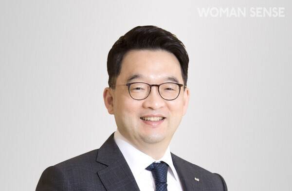 OCI 오너 3세 이우현 OCI홀딩스 대표이사 회장. 사진=OCI홀딩스