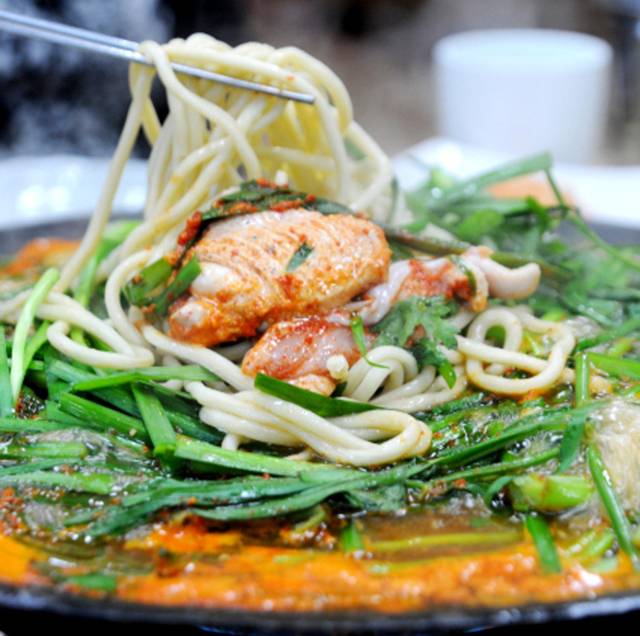 태백 광부에 의해 태어난 전골식 물갈비.