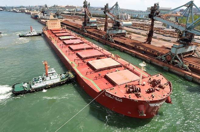 HMM의 건화물선(Dry Bulk) Global Trust호. (HMM 제공)
