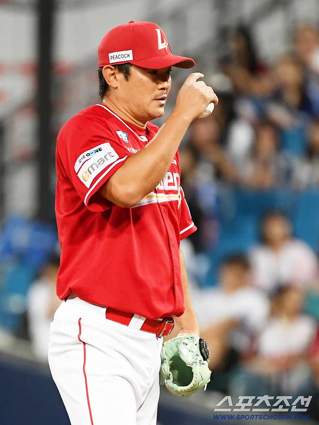 11일 대구 라이온즈파크에서 열린 삼성 라이온즈와 SSG 랜더스의 경기. SSG 노경은이 숨을 고르고 있다. 대구=박재만 기자 pjm@sportschosun.com/2025.09.11/