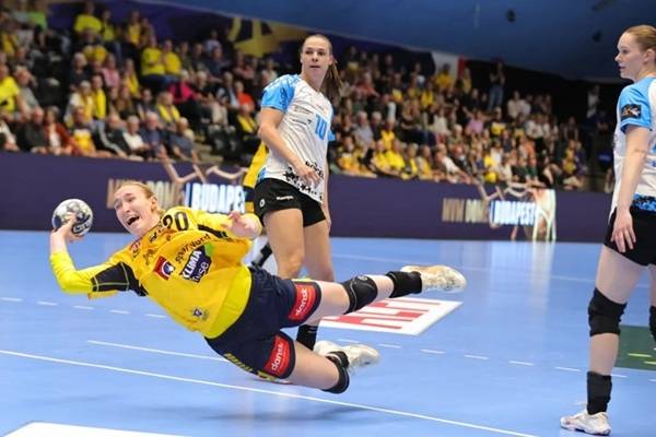 사진 2025/26 시즌 EHF 여자핸드볼 챔피언스리그 이카스트와 부쿠레슈티 경기 모습, 사진 출처=유럽핸드볼연맹