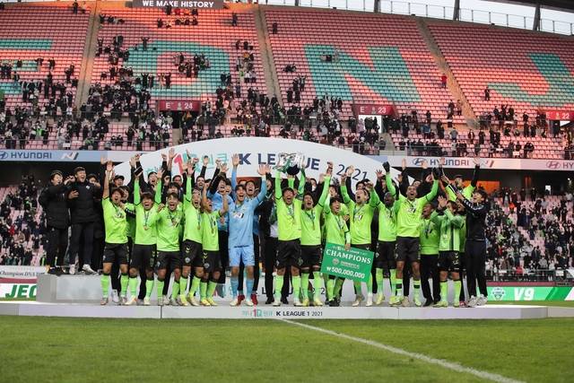 ‘현대가 라이벌’은 최근 8시즌 동안 K리그1 우승을 양분했다. 전북은 2017년부터 2021년까지 역대 최다인 5연패를 달성했다. 한국프로축구연맹 제공