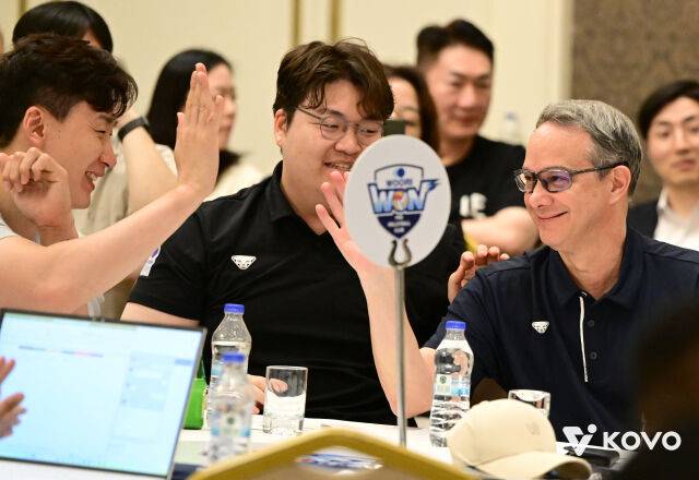 박철우 우리카드 코치./KOVO