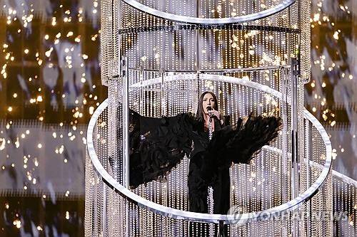 올해 유로비전 2등한 이스라엘 가수 유발 라파엘 [EPA=연합뉴스 자료사진]