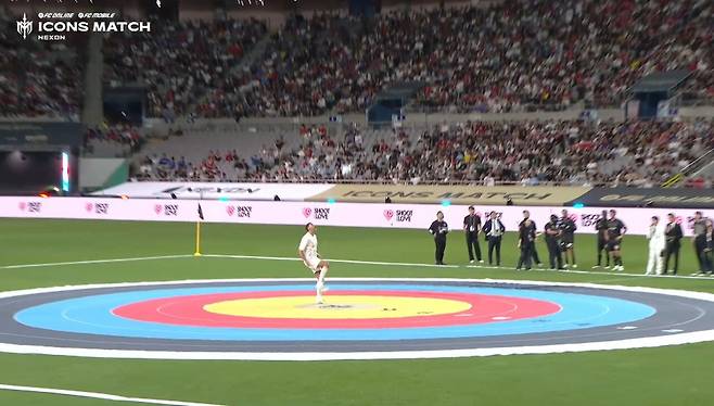 - 구자철의 순두부 터치로 FC 스피어 완승