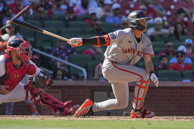 이정후가 13일(한국 시간) 미국 캘리포니아주 샌프란시스코 오라클 파크에서 열린 2025 메이저리그(ML) 정규시즌 LA 다저스전 6번 중견수로 선발 출전해 1볼넷 1득점을 기록했다. 사진 | AP 연합뉴스