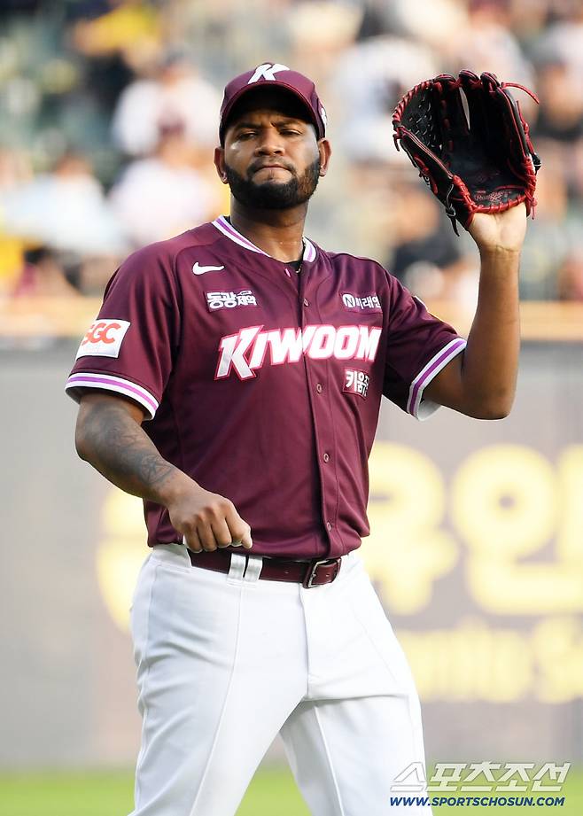 31일 잠실구장에서 열린 LG 트윈스와 키움 히어로즈 경기. 키움 알칸타라가 역투하고 있다. 잠실=박재만 기자 pjm@sportschosun.com/2025.08.31/