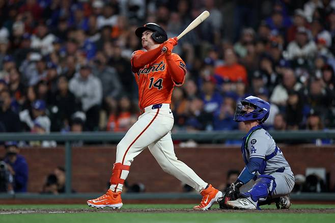 샌프란시스코 자이언츠 패트릭 베일리가 13일(한국시각) 오라클파크에서 열린 LA 다저스전에서 연장 10회말 끝내기 만루홈런을 터뜨리고 있다. AFP연합뉴스