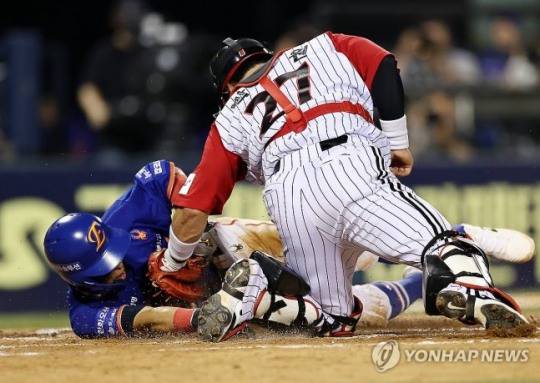 한화 손아섭의 슬라이딩 / 사진=연합뉴스