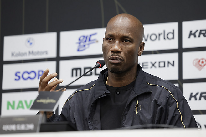 디디에 드로그바가 13일, 2025 아이콘 매치 기자회견에 참석했다. FA포토